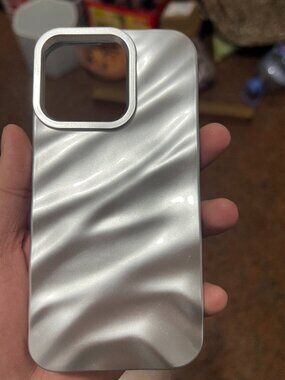 Metallic Silver 3D Wavy Ripple Case